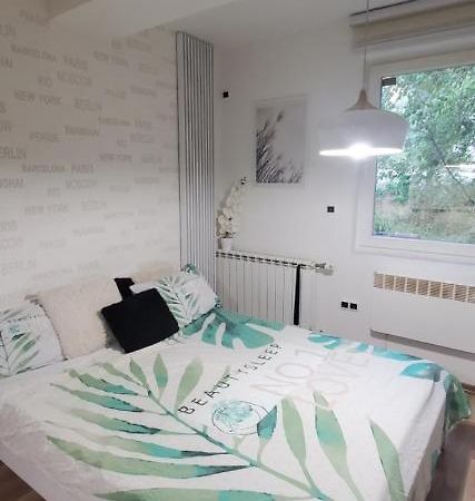 Sleep And Drive Suites SJJ Eksteriør billede